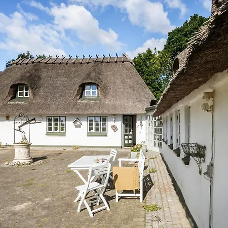 Beautiful In With Sauna Vakantiehuis