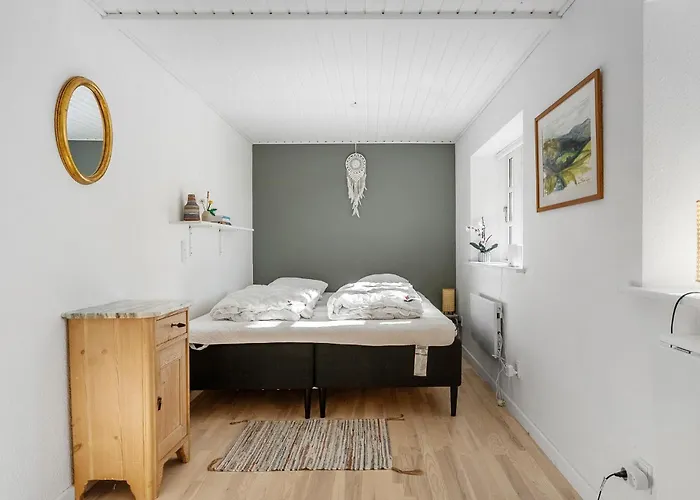 Vakantiehuis Beautiful In With Sauna *