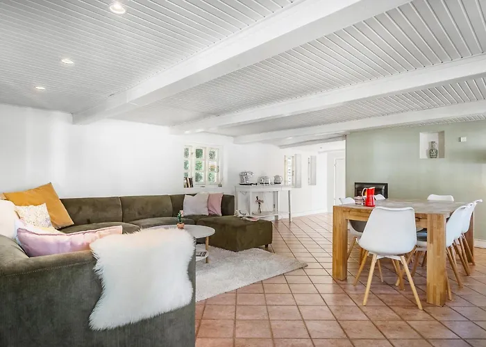 Beautiful In With Sauna Vakantiehuis